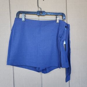 Southern Tide W Jourdan solid skort performance collection